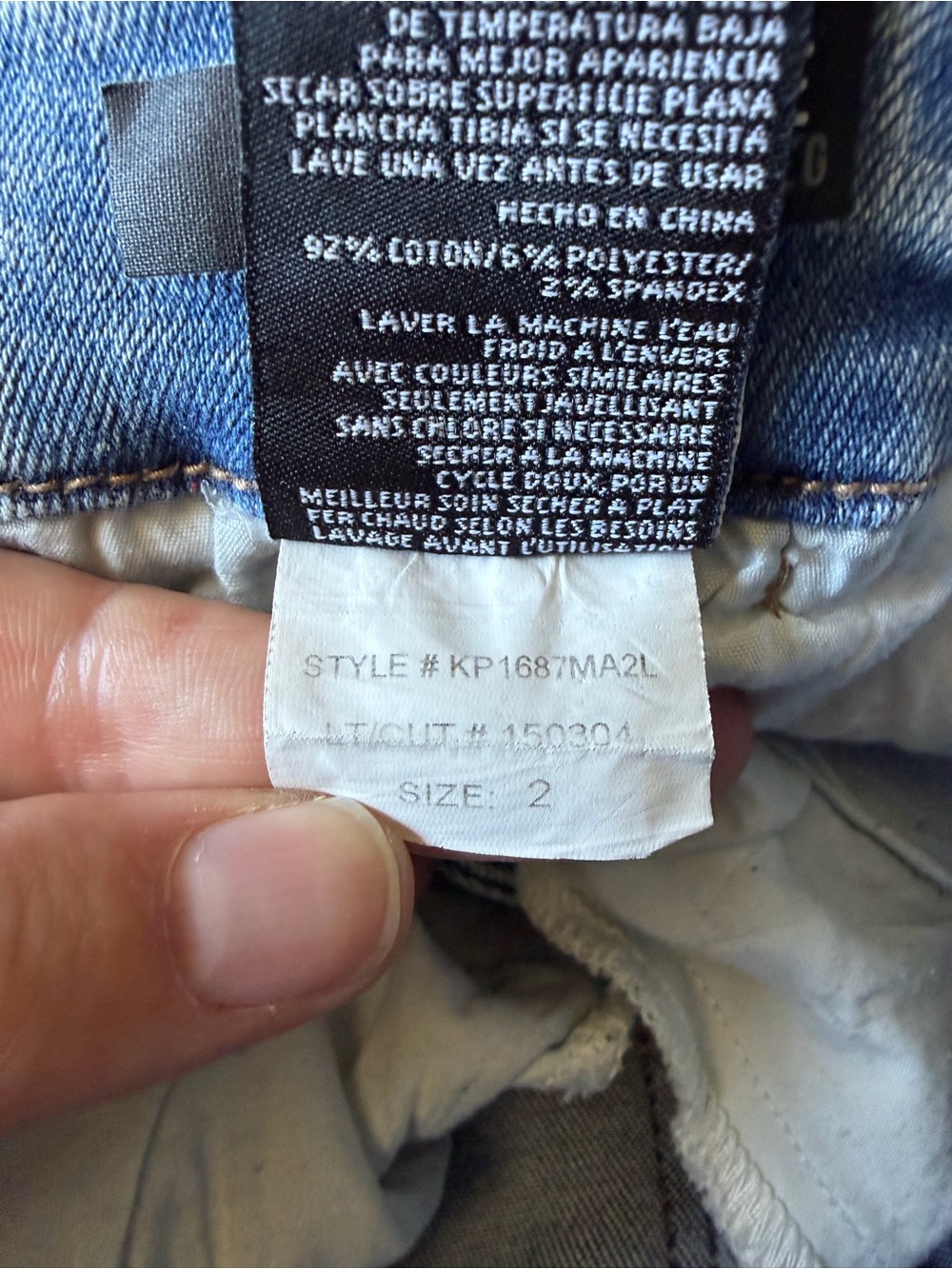 Kut from the Kloth Lightwash Blue Reese Straight Leg Jeans size 2L EUC - Picture 8 of 10